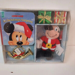 Mickey Mouse A Christmas Surprise - A Book and Ornaments Box Set